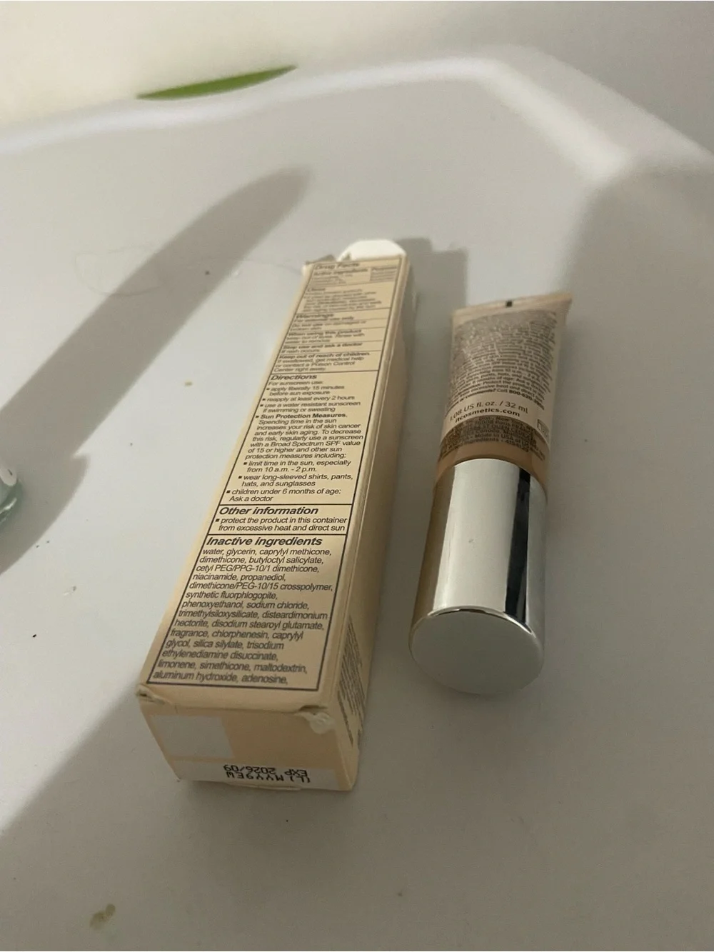 IT Cosmetics CC+ Nude Glow Serum Coverage Foundation ~ MEDIUM 1.06OZ ~